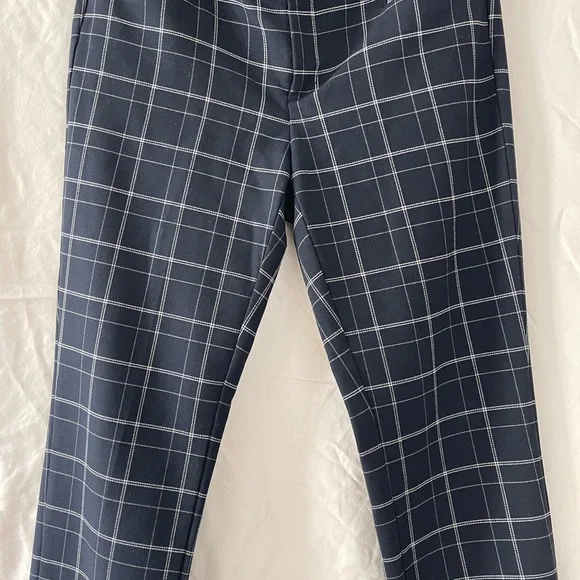 Banana Republic Sloan Fit Navy Plaid Ankle Pant - Picture 4 of 8